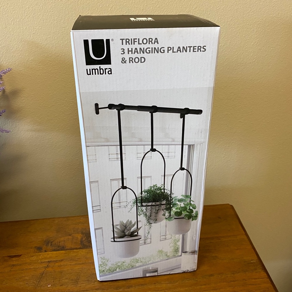 Hanging pots